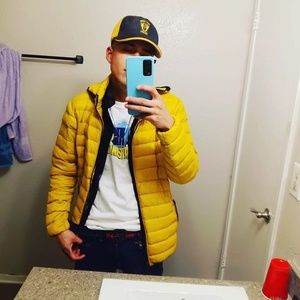 Meet your Posher, Karlos